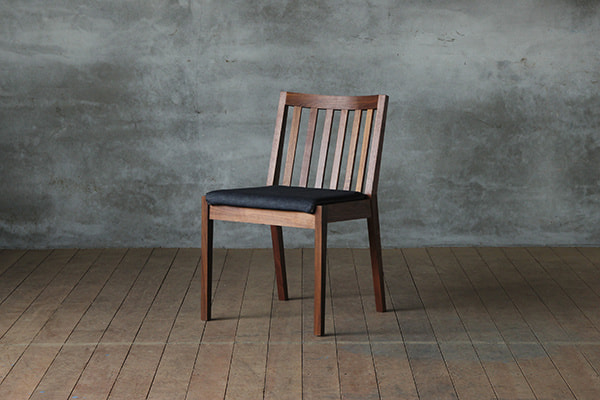 chair_sdc02_1.jpg