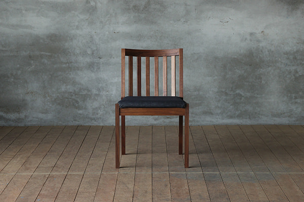 chair_sdc02_2.jpg